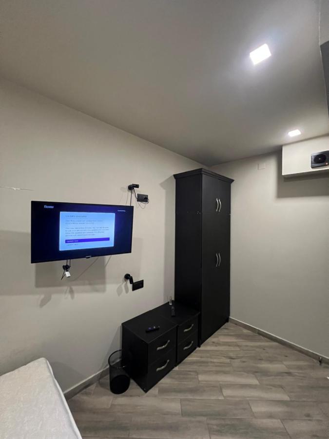 Guest House Green 耶烈万 外观 照片